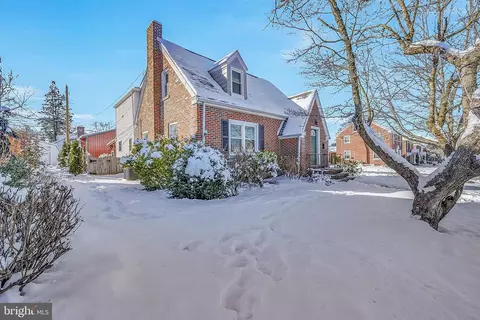 630 N 2nd St, Emmaus, PA 18049