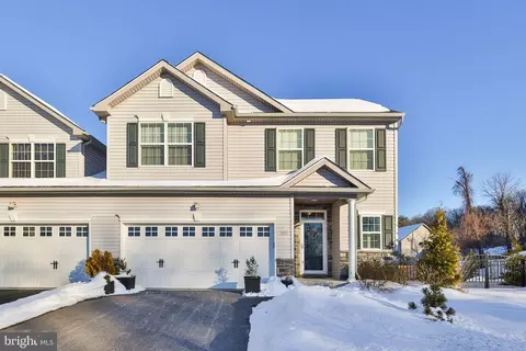 3868 Mink Rd, Emmaus, PA 18049