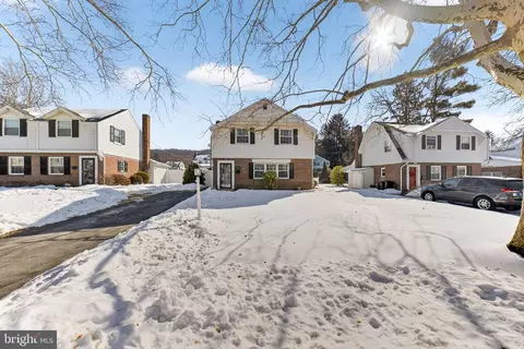 926 Buttonwood St, Emmaus, PA 18049