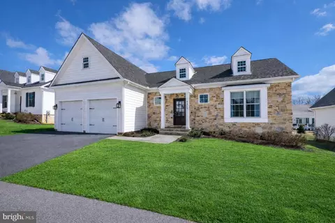 4459 Old Saucon Rd, Bethlehem, PA 18015