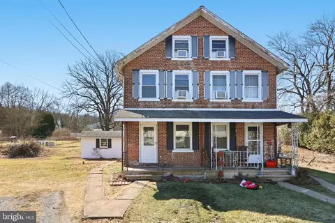 442 Franklin St, Alburtis, PA 18011
