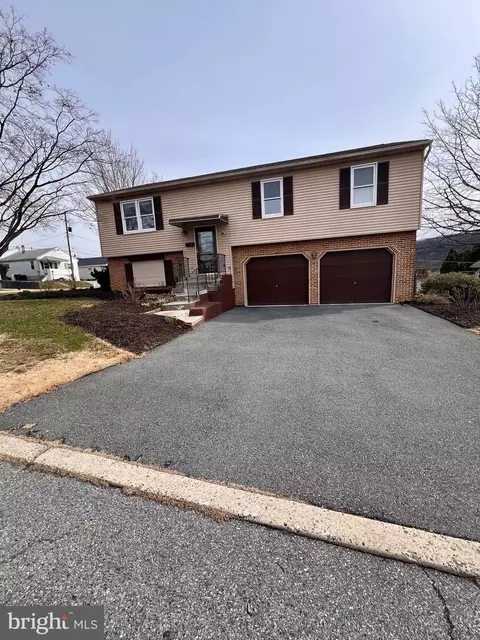 806 E Paoli St, Allentown, PA 18103