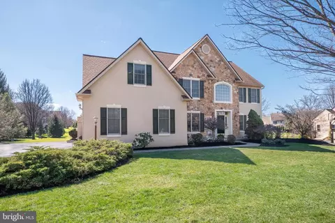 3350 Bay Hill Dr N, Center Valley, PA 18034