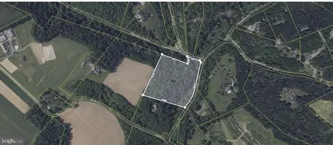 7083 Haasadahl Rd, Allentown, PA 18106