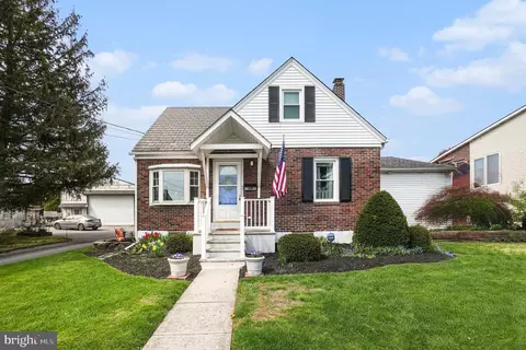 930 4th St, Whitehall, PA 18052