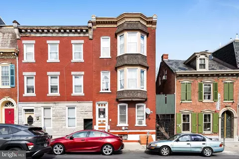 135 N 8th St, Allentown, PA 18102