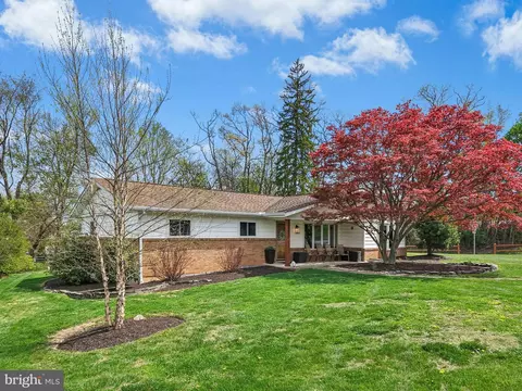 5027 Aberdene, Center Valley, PA 18034