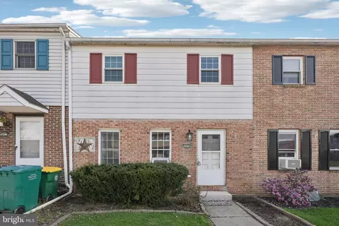 5626 Greens Dr, Allentown, PA 18106
