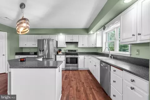 4263 Park Ave, Slatington, PA 18080
