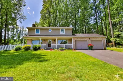 5662 Oak Ln, Zionsville, PA 18092