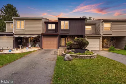 353 Tamarack Dr, Allentown, PA 18104