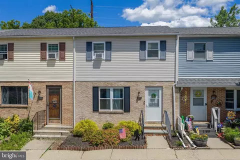 1165 Eagle St, Allentown, PA 18106