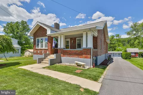 1635 Emmaus Ave, Allentown, PA 18103