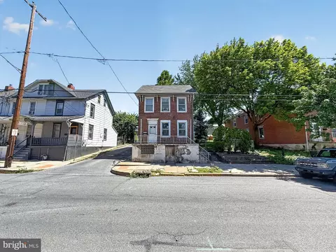 751 Front St, Catasauqua, PA 18032