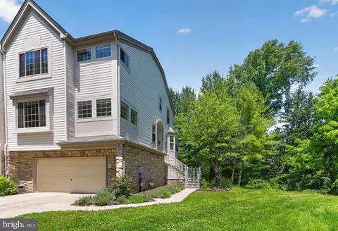 4073 Waterford Dr, Center Valley, PA 18034