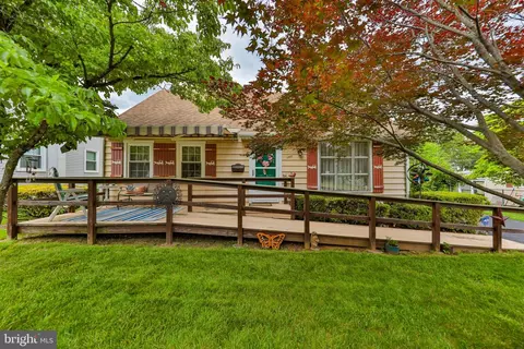 2883 W South St, Allentown, PA 18103