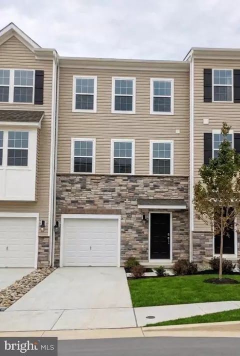 8305 Brodie Ct, Breinigsville, PA 18031