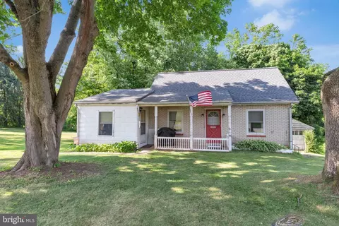 1559 Wind Hill Rd, Coopersburg, PA 18036
