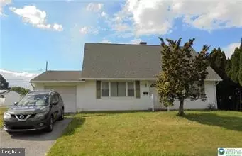 3010 S Birch St S, Whitehall, PA 18052