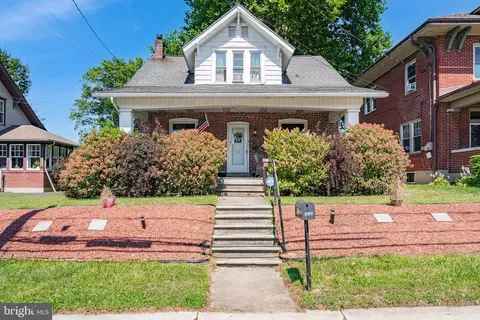 213 E Main St, Macungie, PA 18062