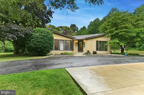 5735 Blue Church Rd, Coopersburg, PA 18036