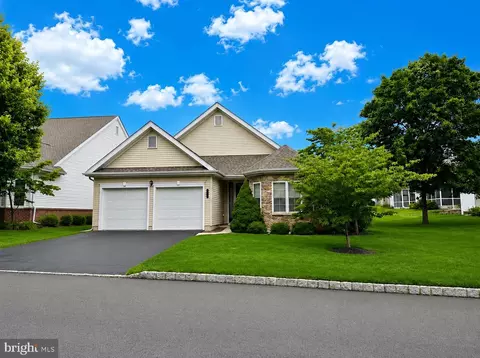 2757 Terrwood Dr E, Macungie, PA 18062