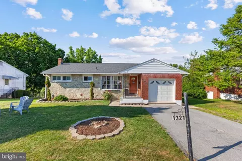 1321 Saint John St, Allentown, PA 18103