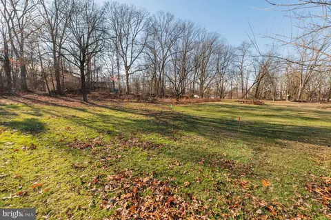 615 Fairview St, Emmaus, PA 18049