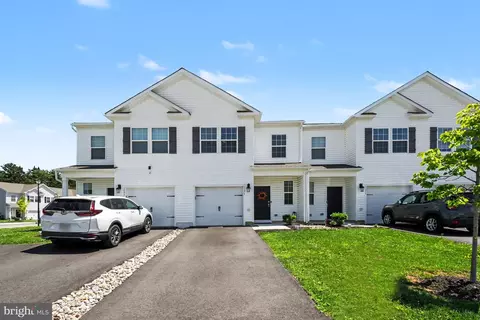1173 Martin Rd, Breinigsville, PA 18031