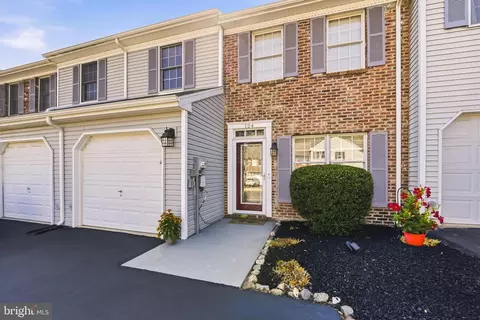 124 Brookfield Dr, Macungie, PA 18062
