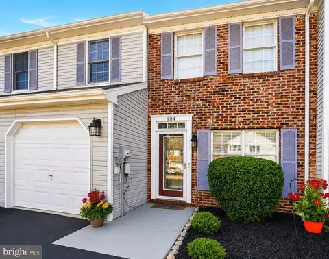 124 Brookfield Dr, Macungie, PA 18062