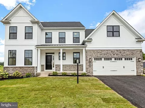 5403 Red Oak Dr, Coopersburg, PA 18036