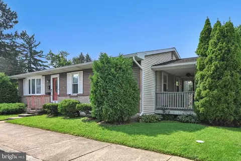 110 S 3rd St, Emmaus, PA 18049