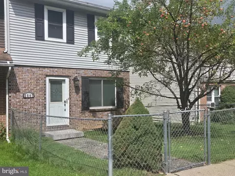 2847 Rhonda Ln, Allentown, PA 18103