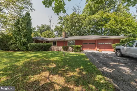 3901 E Grant St, Slatedale, PA 18079
