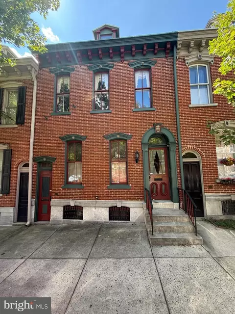 418 N 8th St, Allentown, PA 18102