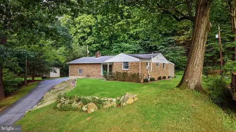 614 Greenwood St, Allentown, PA 18103