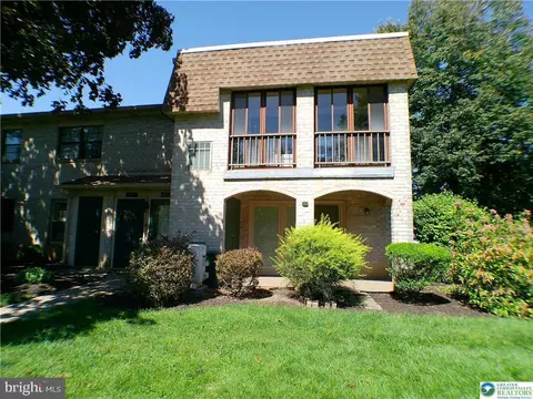 2946 Aronimink Pl, Macungie, PA 18062