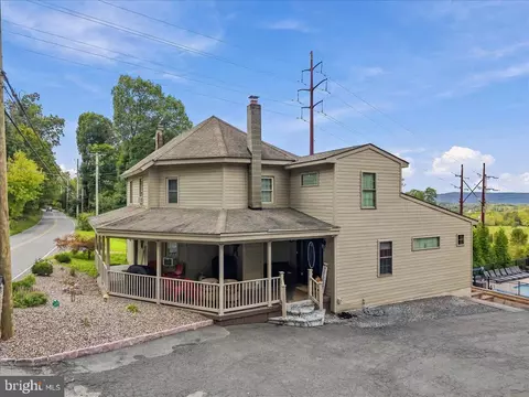 3771 State Rd, Coopersburg, PA 18036