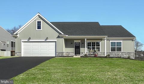 811 Briar Rose Ave, Lebanon, PA 17046