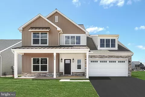 104 Pinnacle Ridge Dr, Annville, PA 17003