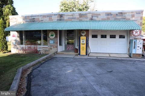 320 S Broad St, Myerstown, PA 17067