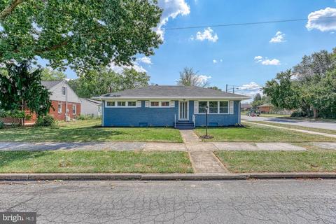 600 E Walnut St, Palmyra, PA 17078 photo 1