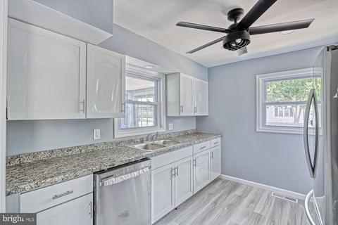 600 E Walnut St, Palmyra, PA 17078 photo 13