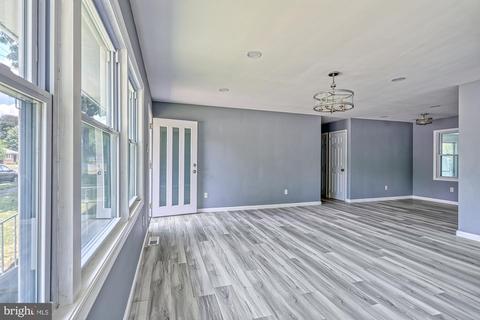 600 E Walnut St, Palmyra, PA 17078 photo 8