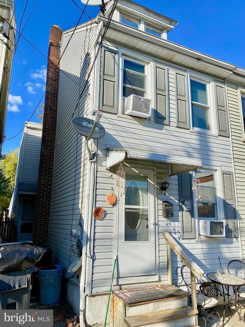  1345-1347 Monument St, Lebanon, PA 17046 photo 3