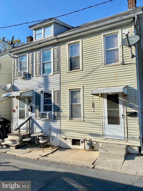 1345-1347 Monument St, Lebanon, PA 17046