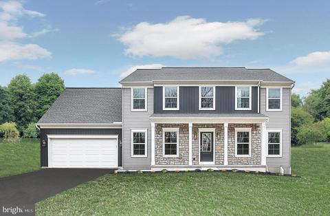 13 Willow St, Lebanon, PA 17042