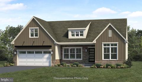 145 Ginger Ct, Lebanon, PA 17046
