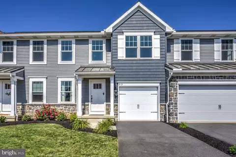 415 Mayapple Dr, Annville, PA 17003